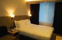 CS Avenue Hotel 63/75