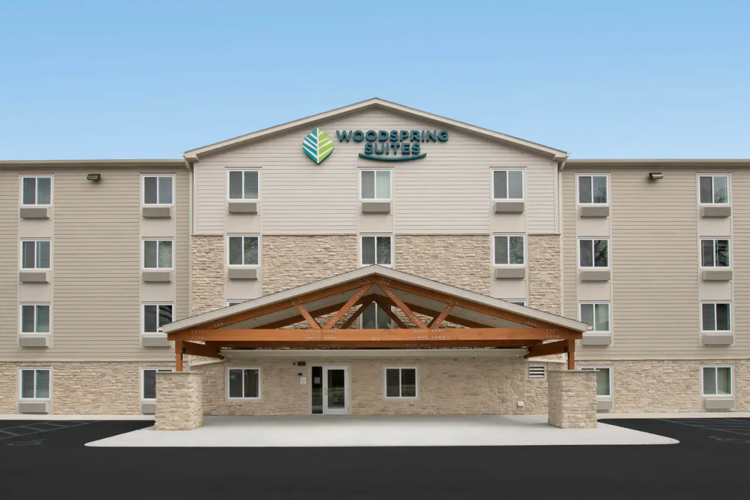 WoodSpring Suites Minot 1/28