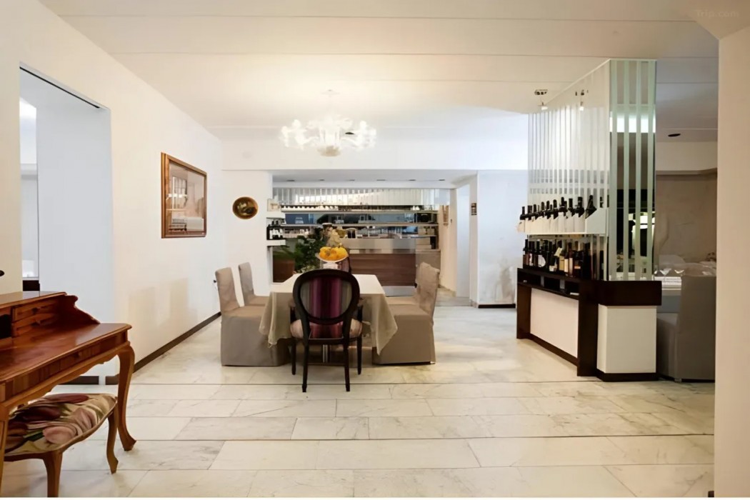 Boban Luxury Suites 8/80
