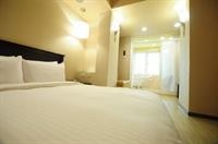 Kindness Hotel Xin Jue Jiang 48/84