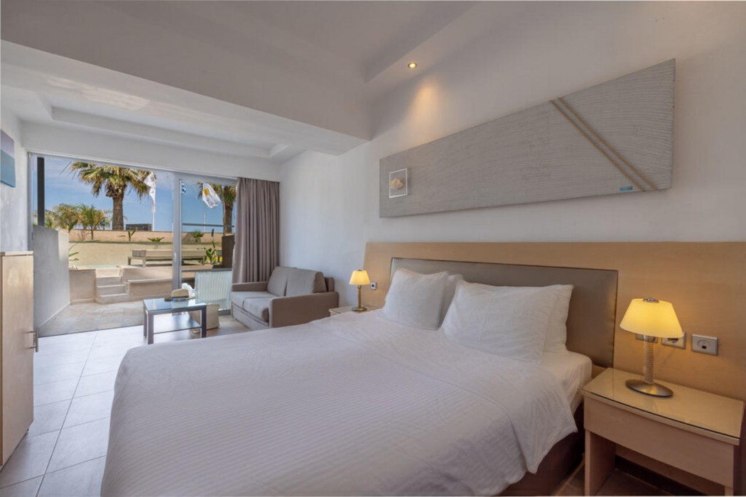 Kolymbia Bay Art - Adults Only 20/65