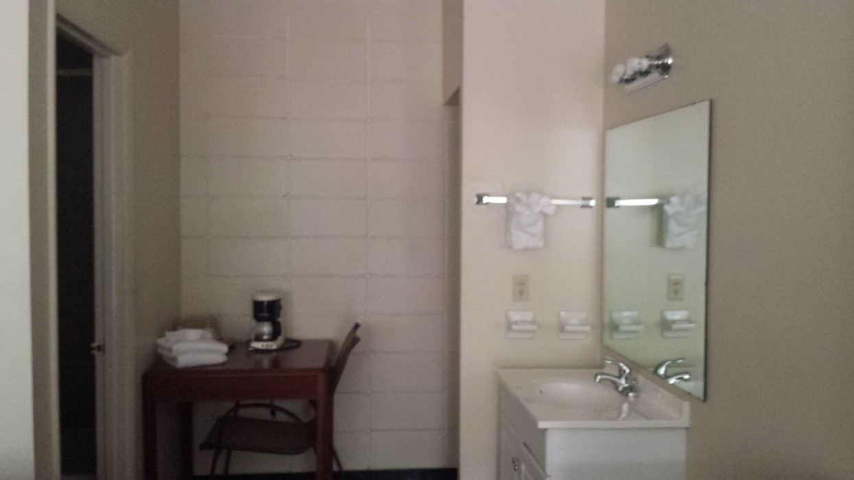Airport Motor Inn 22/31