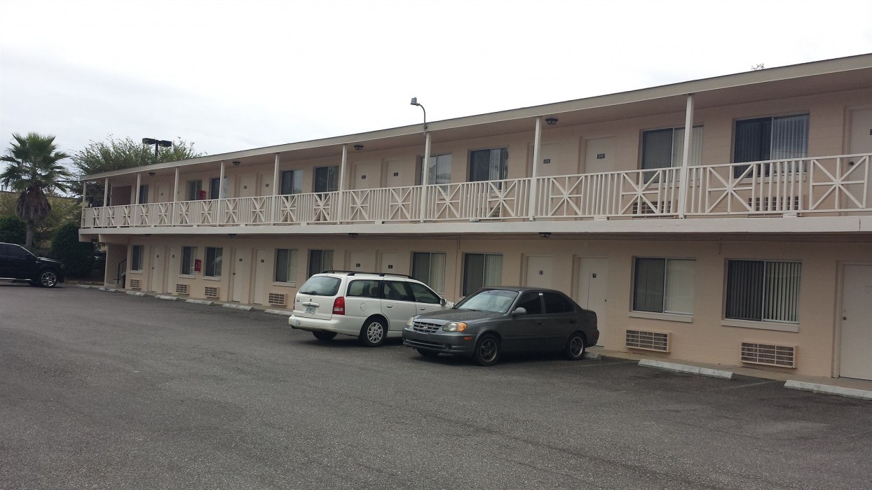 Airport Motor Inn 6/31