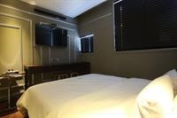 H Avenue Hotel 63/69