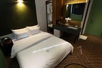 H Avenue Hotel 36/69
