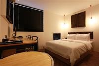 H Avenue Hotel 51/69