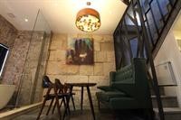 H Avenue Hotel 48/69