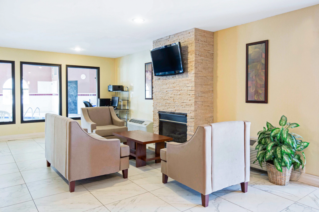 Quality Inn Monee I-57 4/21