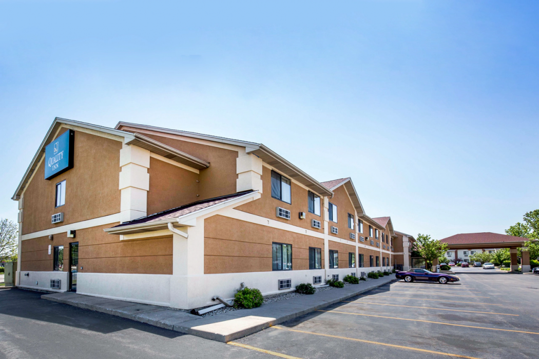 Quality Inn Monee I-57 1/21