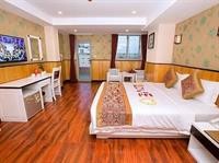 Golden Rain 2 Hotel 50/96