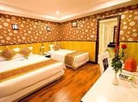 Golden Rain 2 Hotel 69/96
