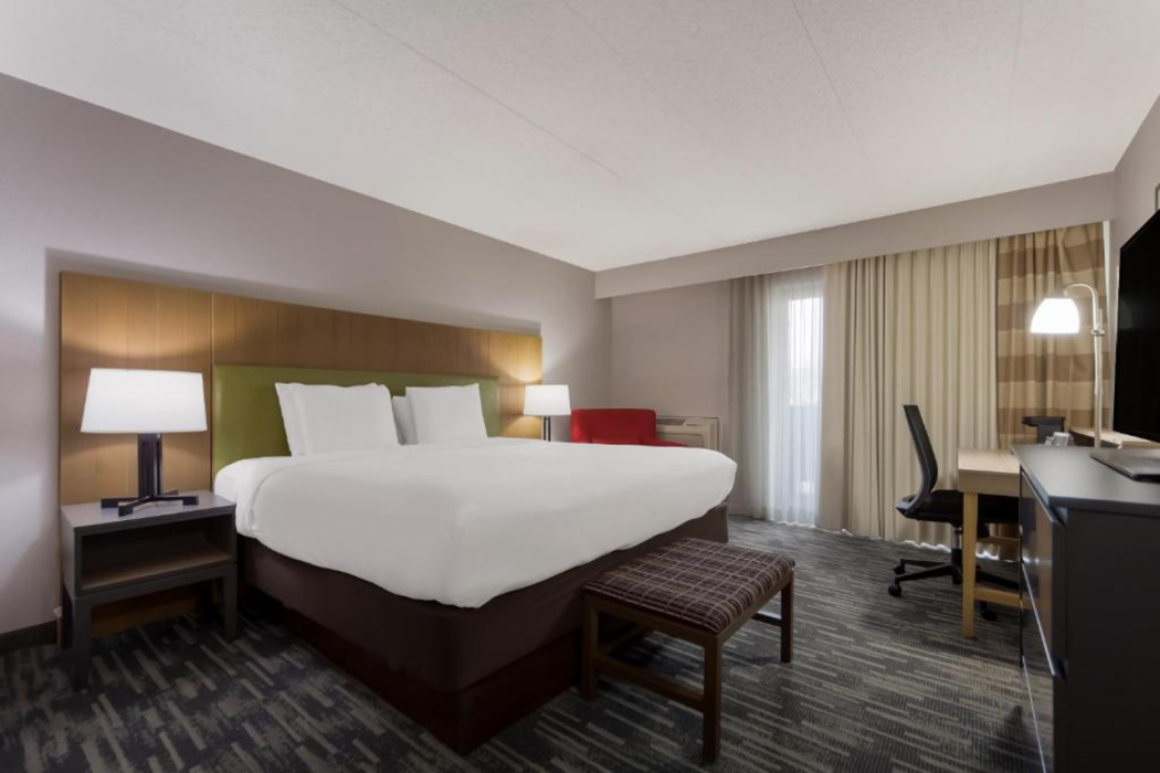 Wingate by Wyndham Lincoln Airport East 7/16