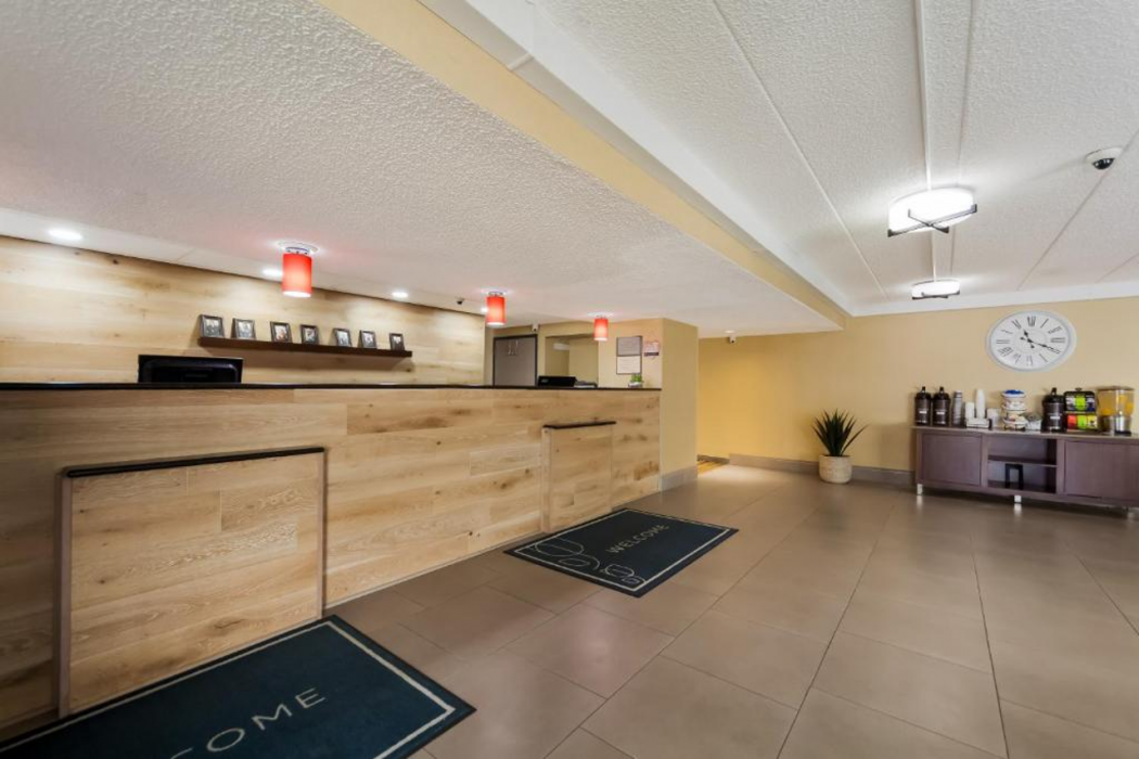 Wingate by Wyndham Lincoln Airport East 9/16