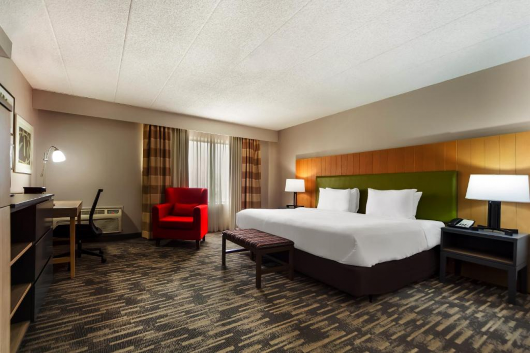 Wingate by Wyndham Lincoln Airport East 3/16