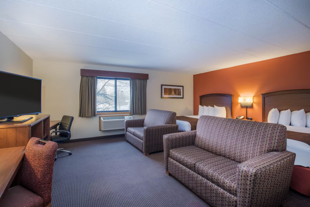AmericInn by Wyndham Grand Forks 12/46