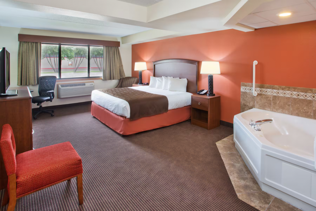 AmericInn by Wyndham Grand Forks 14/46