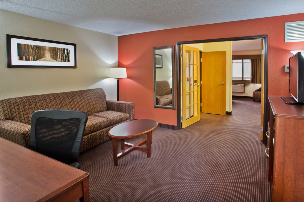 AmericInn by Wyndham Grand Forks 15/46