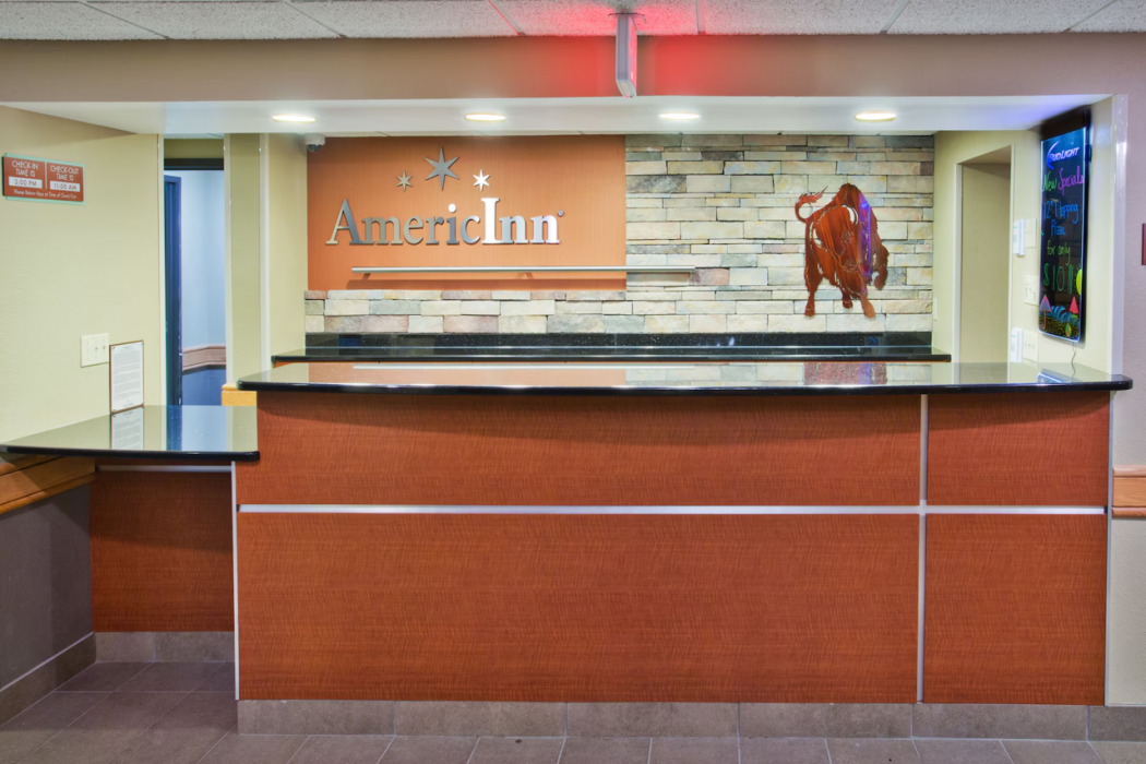 AmericInn by Wyndham Grand Forks 6/46