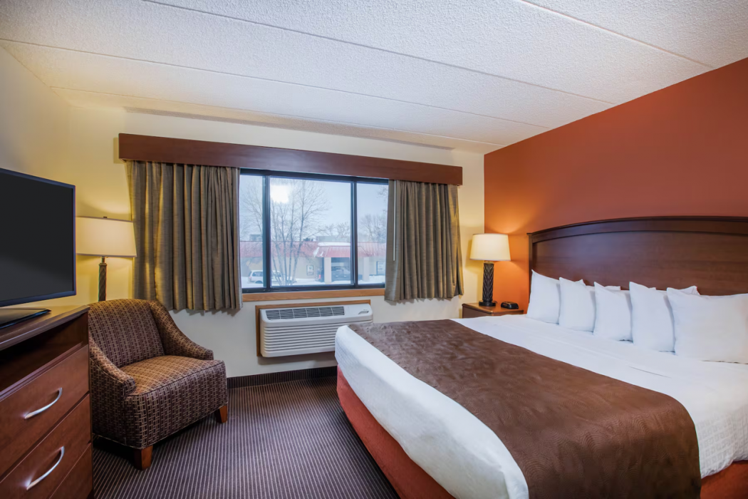 AmericInn by Wyndham Grand Forks 11/46