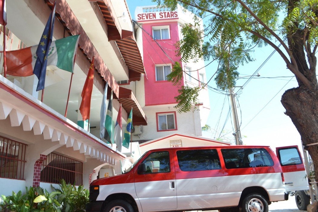 Seven Stars Hotel 24/50