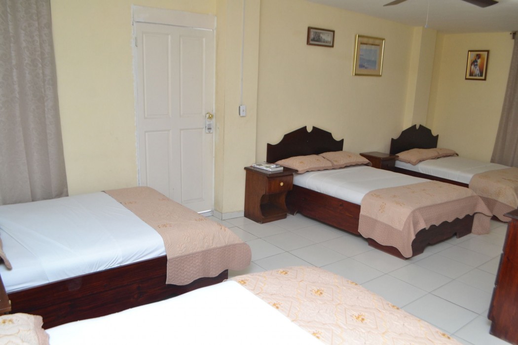 Seven Stars Hotel 35/50