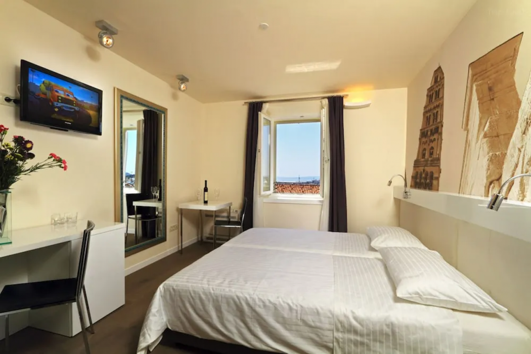 La Porta Luxury Rooms 38/59