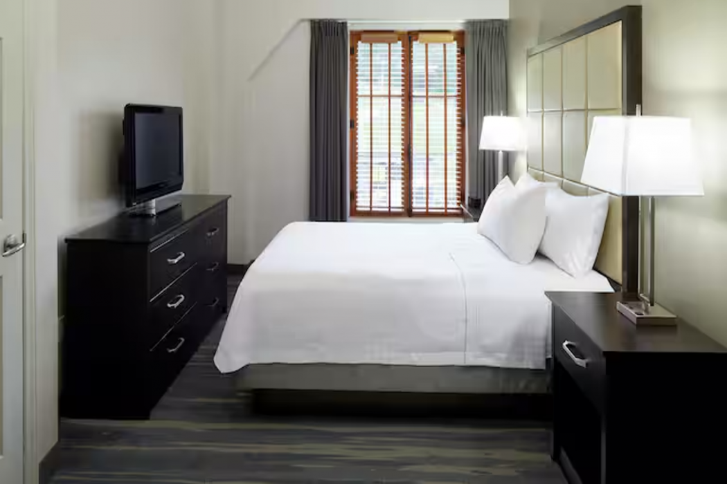 Homewood Suites by Hilton Mont-Tremblant Resort 10/33