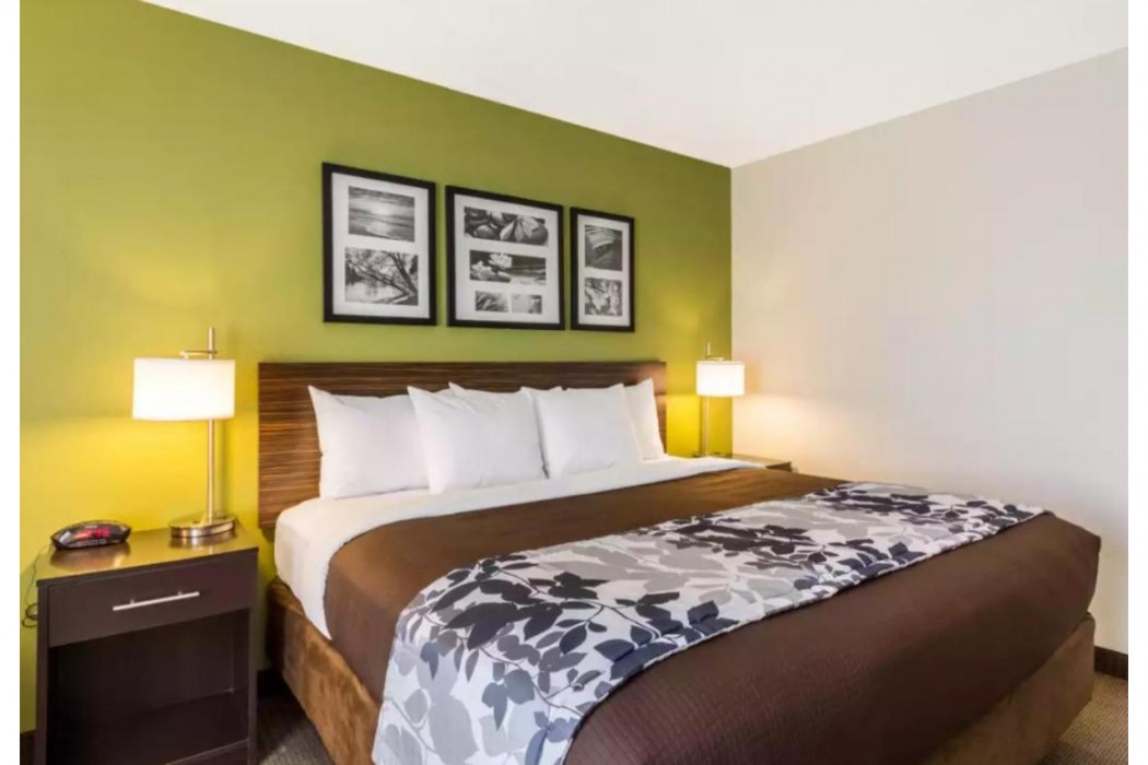 Sleep Inn & Suites Jourdanton - Pleasanton 17/65