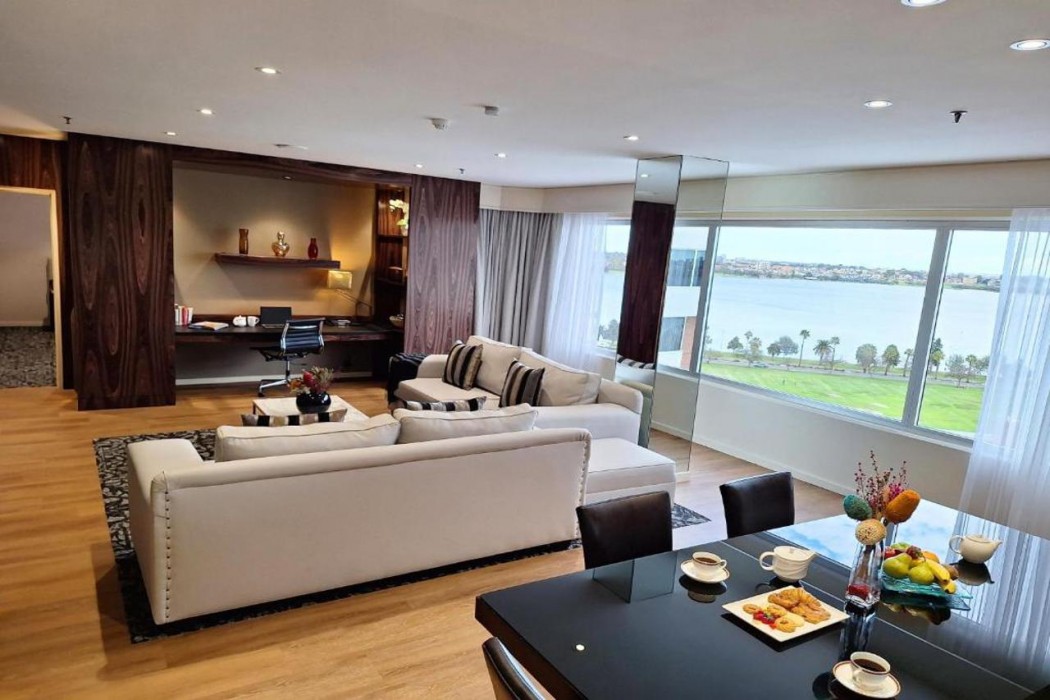 Residence on Langley Park 21/46