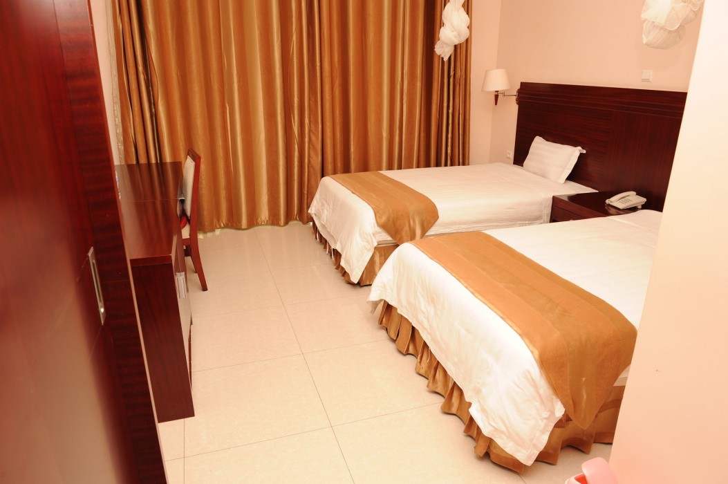 Nobleza Hotel 25/50
