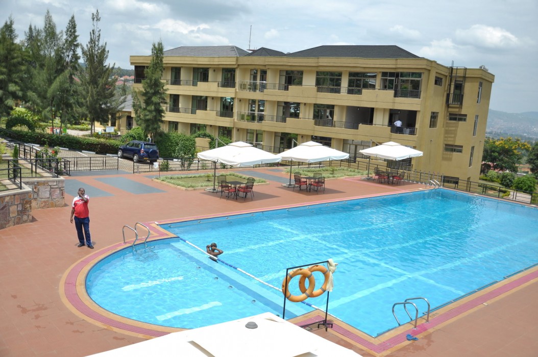 Nobleza Hotel 28/50