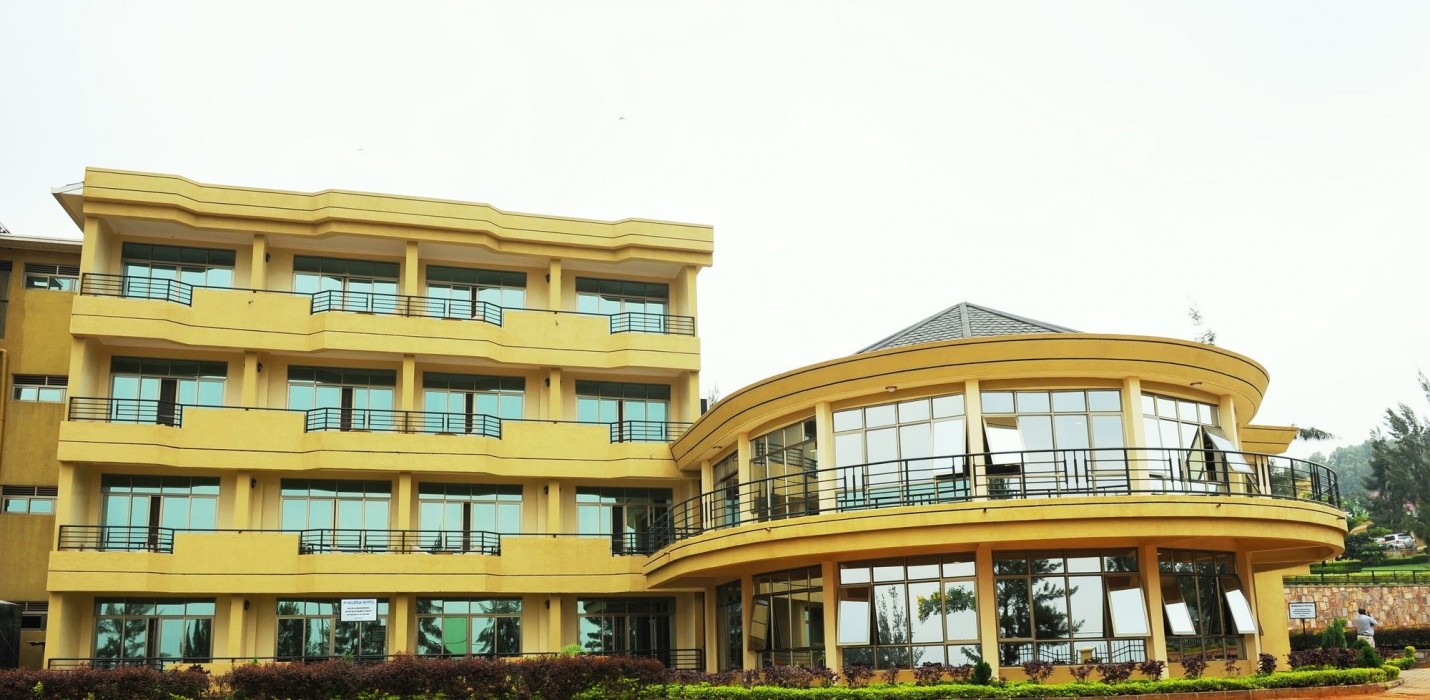 Nobleza Hotel 14/50
