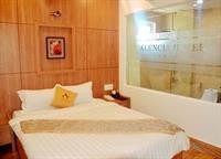 VALENCIA HOTEL 30/70