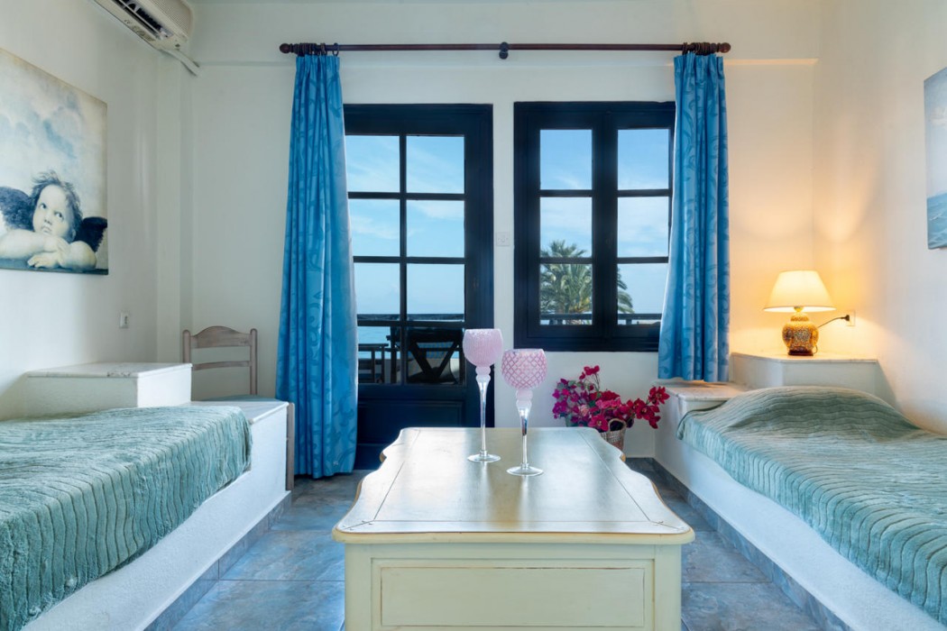 Assa Maris Beach Hotel 42/108