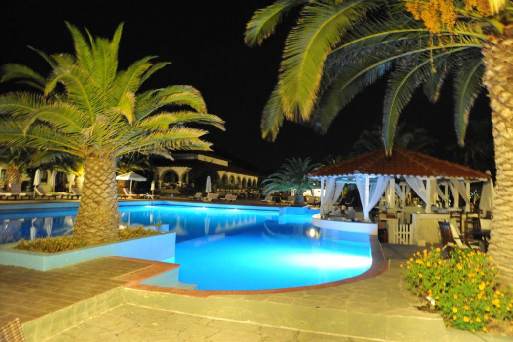 Assa Maris Beach Hotel 74/108