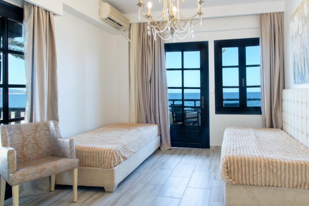 Assa Maris Beach Hotel 51/108