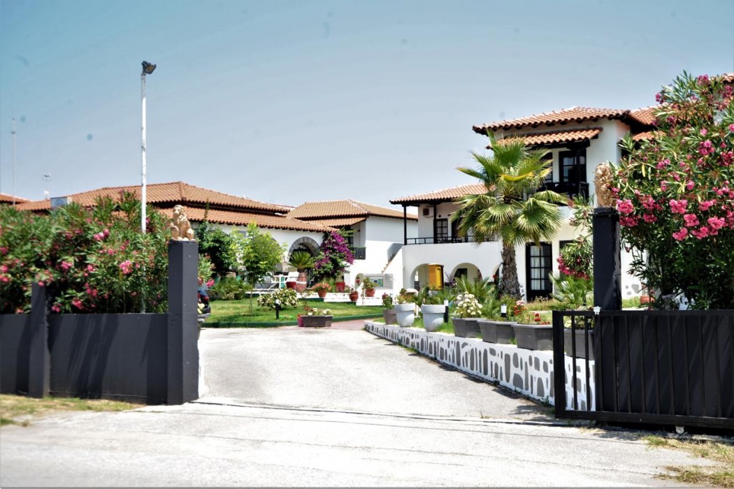 Assa Maris Beach Hotel 6/108