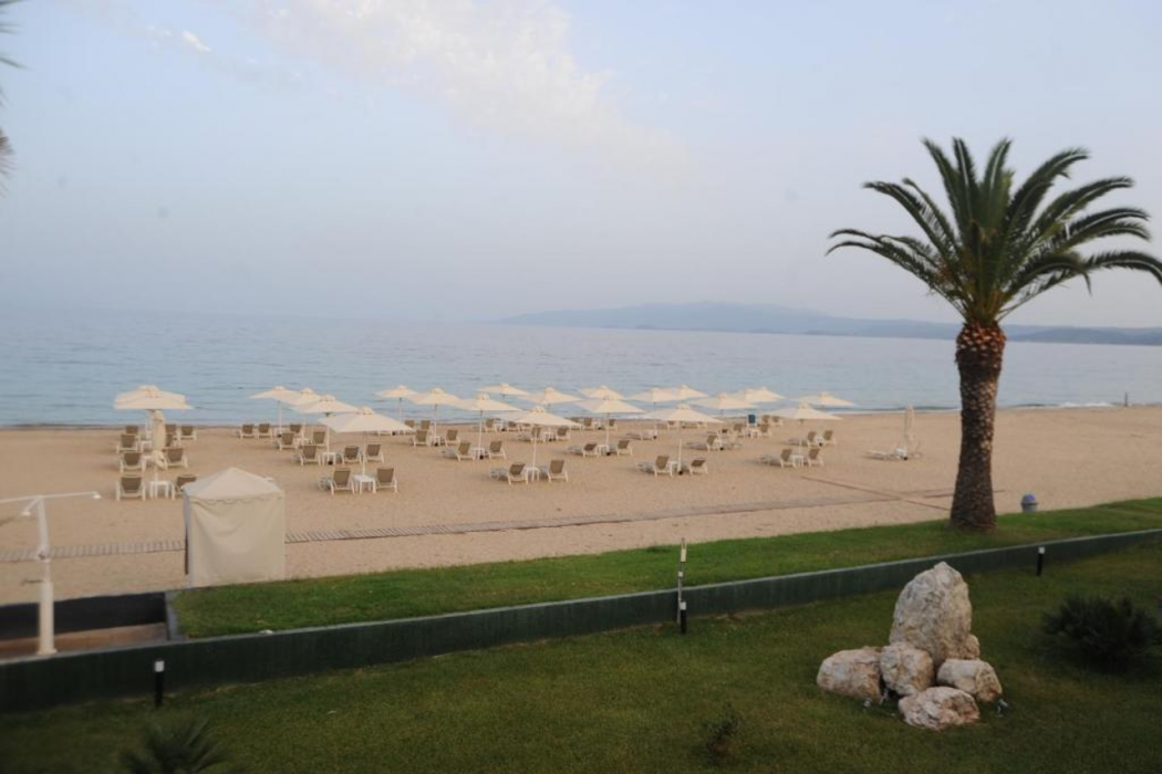 Assa Maris Beach Hotel 63/108