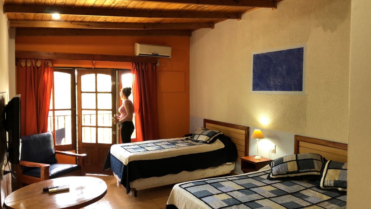 Carmen Hotel 36/100