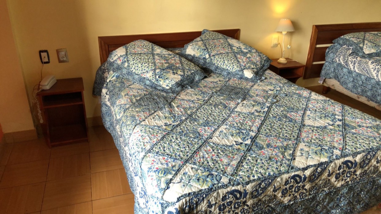 Carmen Hotel 33/100
