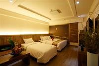 Cleopatra Hotel 50/97