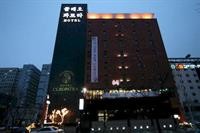 Cleopatra Hotel 69/97