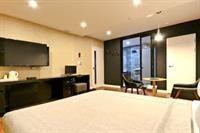 Home Hotel 49/94
