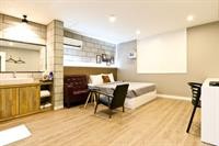 Home Hotel 65/94