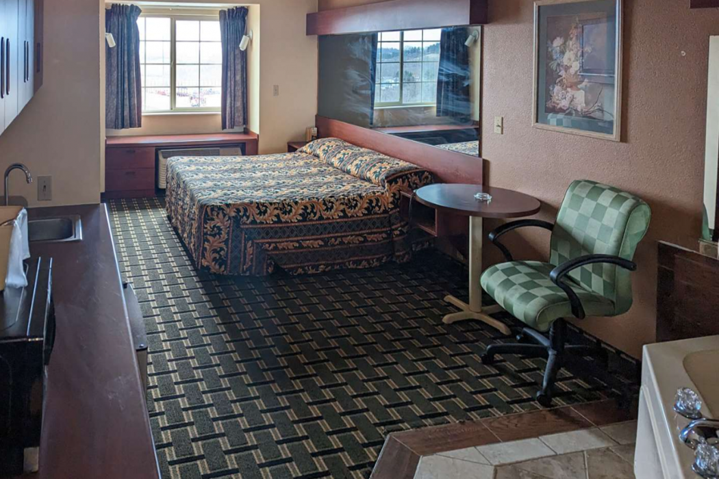 St. Clair Inn and Suites 9/12
