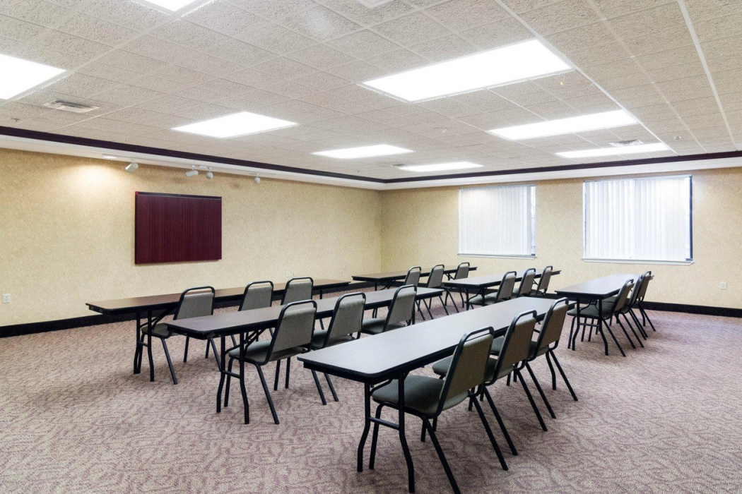 Quality Suites Midland North Loop 250 26/63