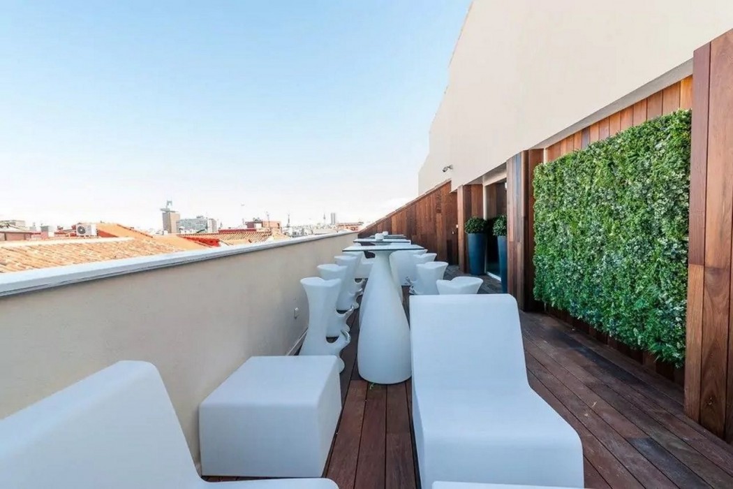 B&B HOTEL Madrid Centro Fuencarral 52 - Tap to explore photos