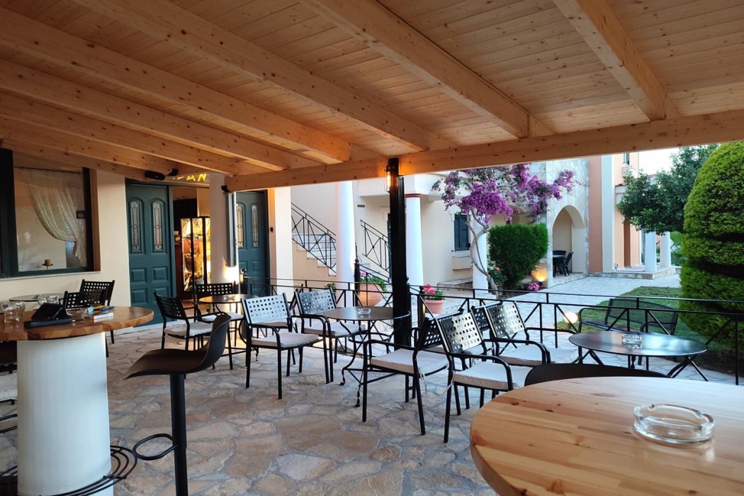 Elanthi Village Hotel 40/85