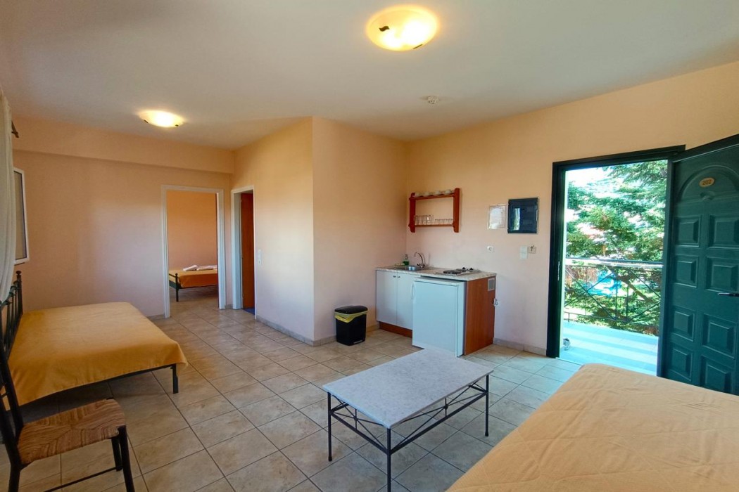 Elanthi Village Hotel 21/85
