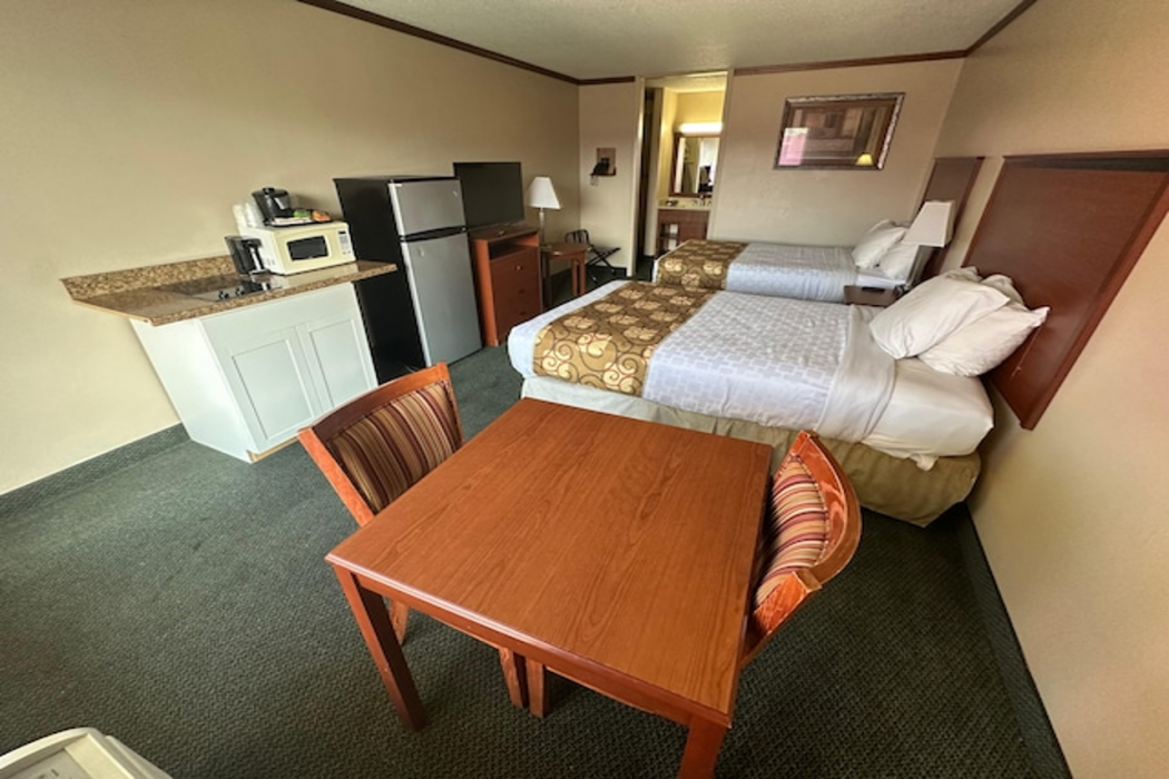 Hotel Red Rose by Townhouse Covington I-64 13/56